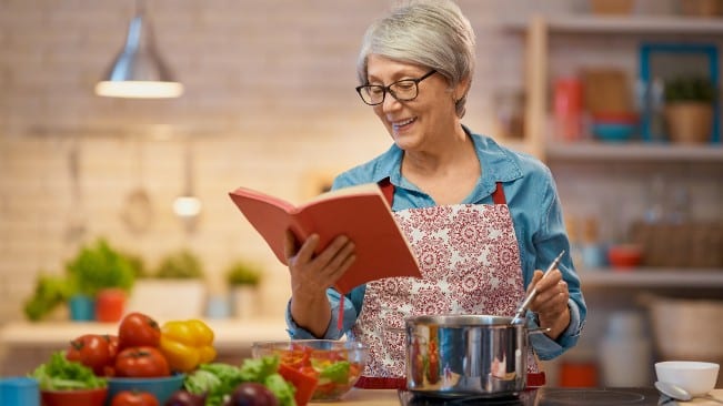 Easy Meal Prep for Seniors When You’re Short on Time